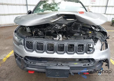 2023 Jeep Compass Trailhawk 4X4 from USA, damaged, VIN 3C4NJDDN8PT524820